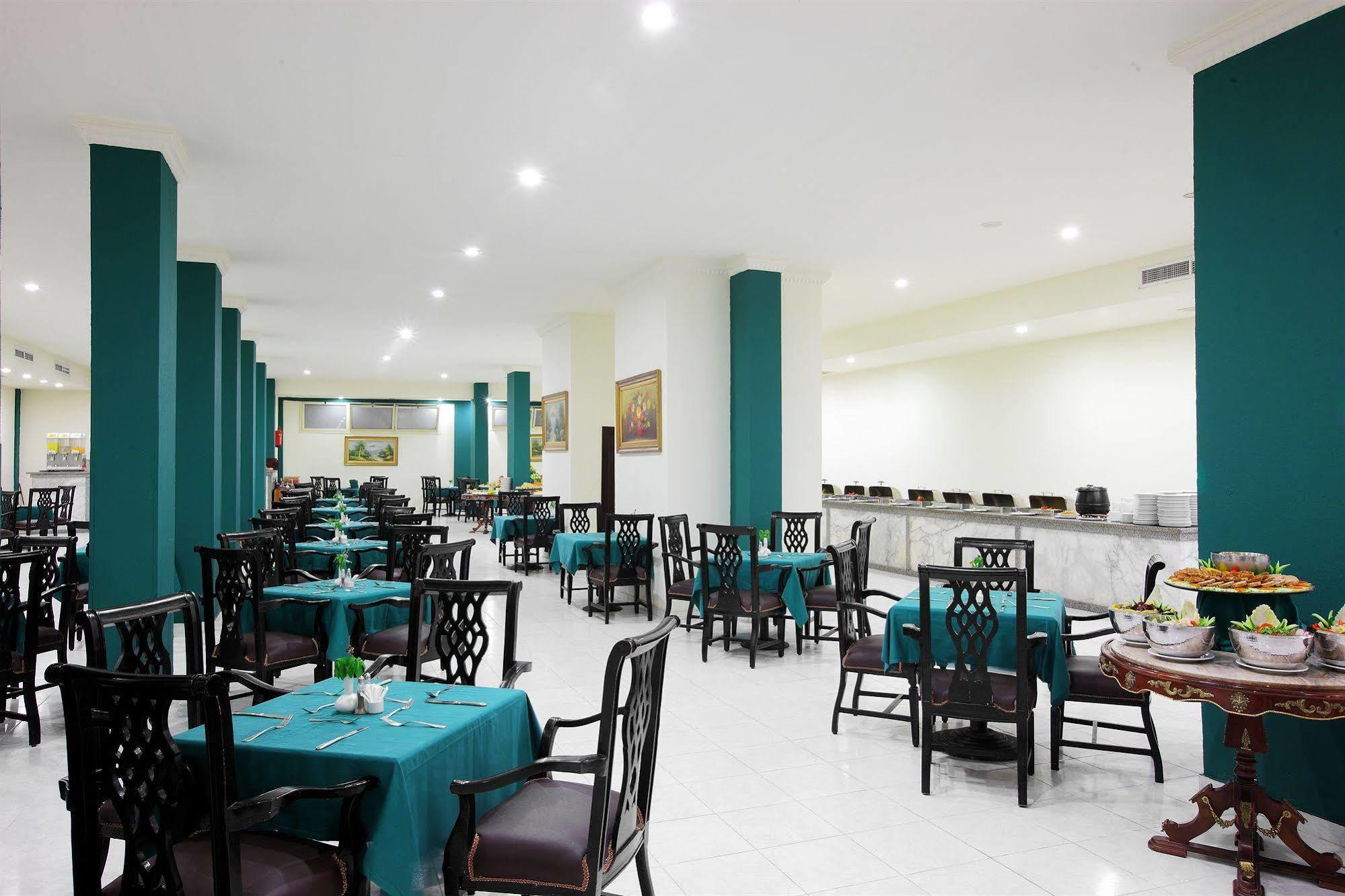 Golden 5 Sapphire Suites Hotel 洪加達 外观 照片