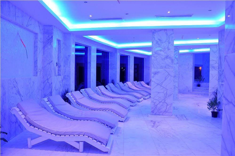 Golden 5 Sapphire Suites Hotel 洪加達 外观 照片